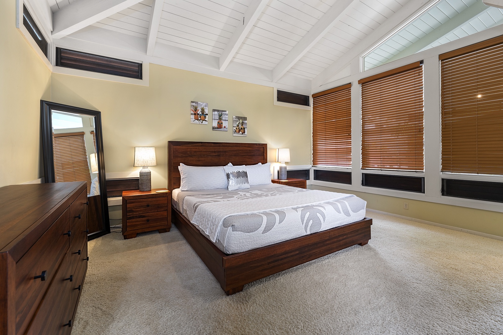 Kailua Kona Vacation Rentals, Pineapple House - Guest bedroom 1 equipped with King bed, A/C, & TV