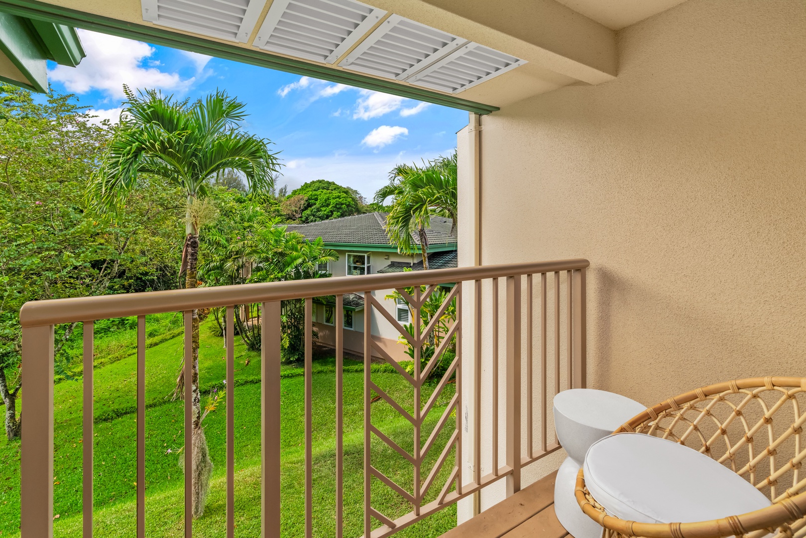 Princeville Vacation Rentals, Mana Wahine - Enjoy your morning coffee with mountain views from your private lanai.