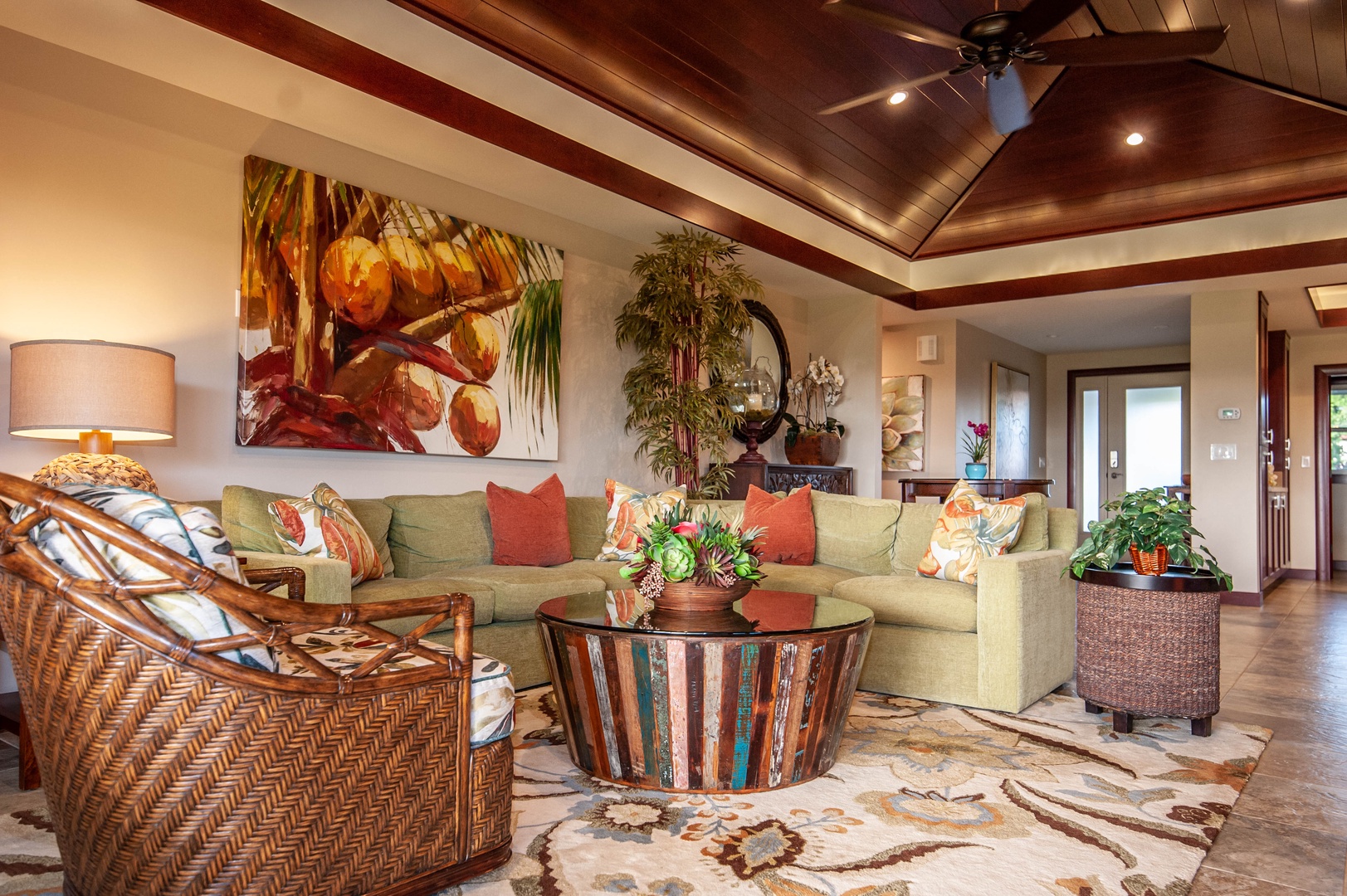 Koloa Vacation Rentals, Kiahuna Lani at Poipu - Living Room