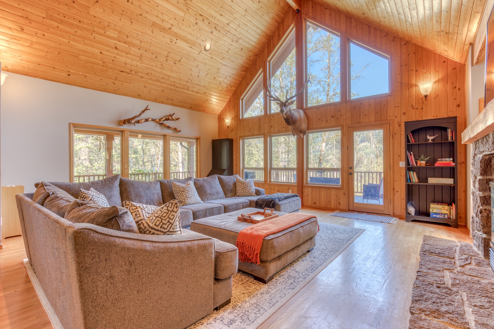 Sandy Vacation Rentals, Iron Mountain - 