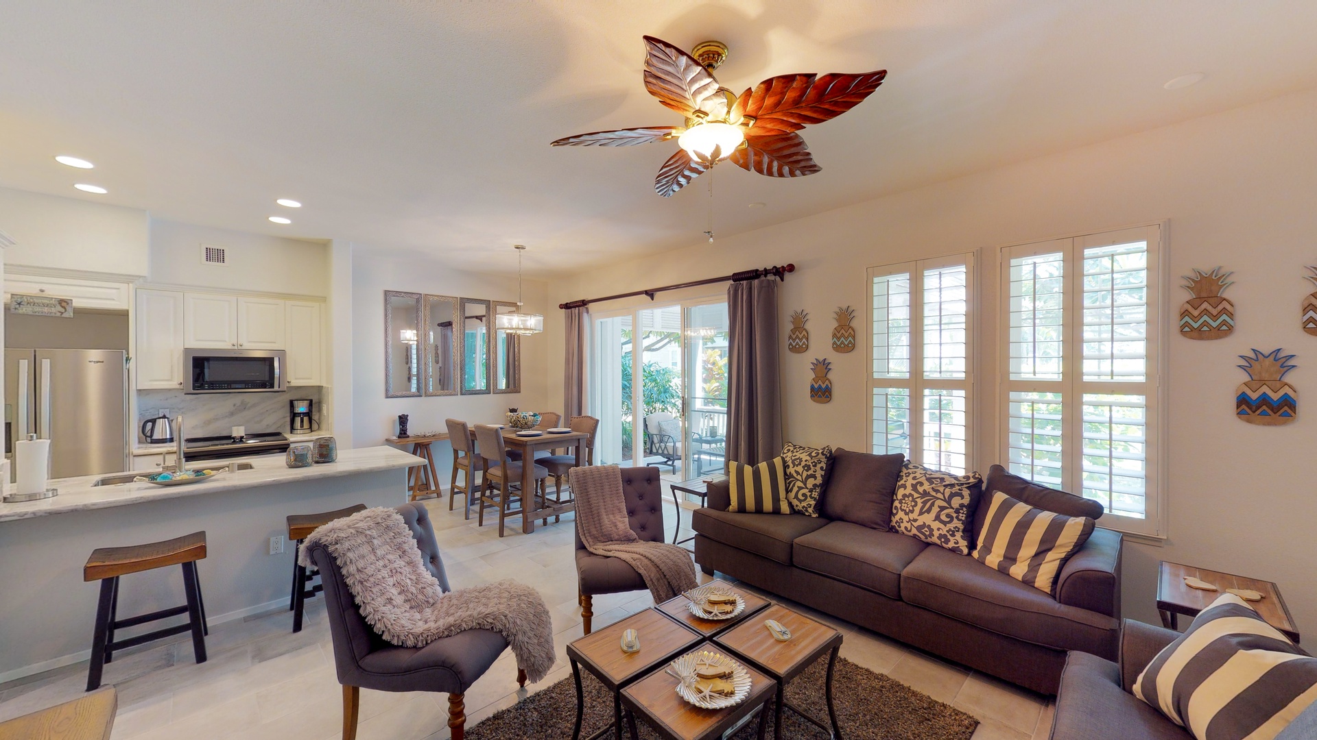 Kapolei Vacation Rentals, Coconut Plantation 1222-3 - The open floor plan creates an easy living space.