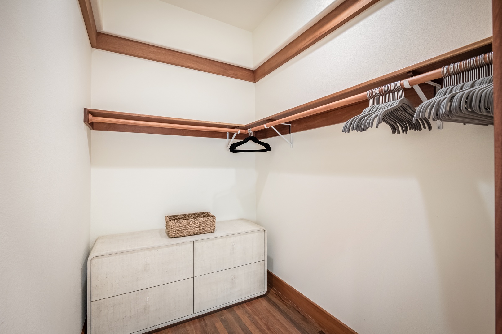 Kamuela Vacation Rentals, Champion Ridge Elegance - Guest Suite 3 walk-in closet with deep drawer dresser.