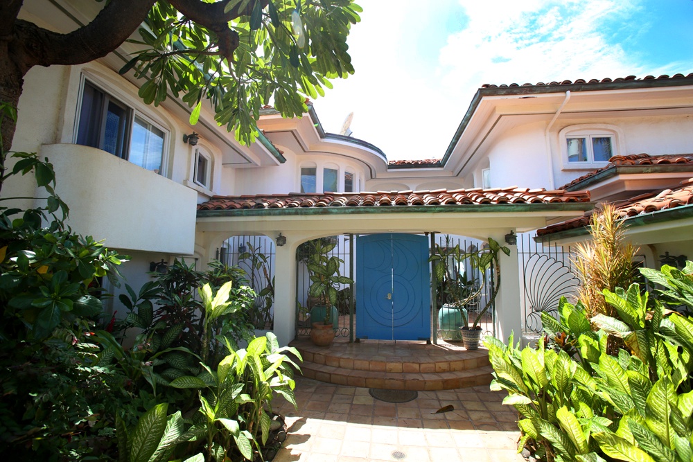 Lahaina Vacation Rentals, Blue Sky Villa* - Front Door