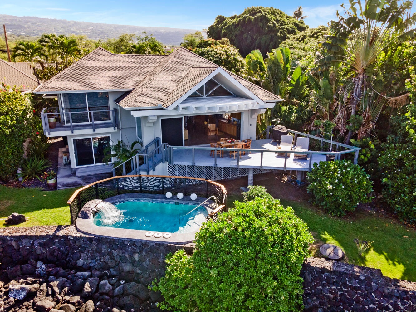 Kailua-Kona Vacation Rentals, Hale Kope Kai - Oceanfront luxury with private pool—Hale Kope Kai puts the Pacific in your backyard.