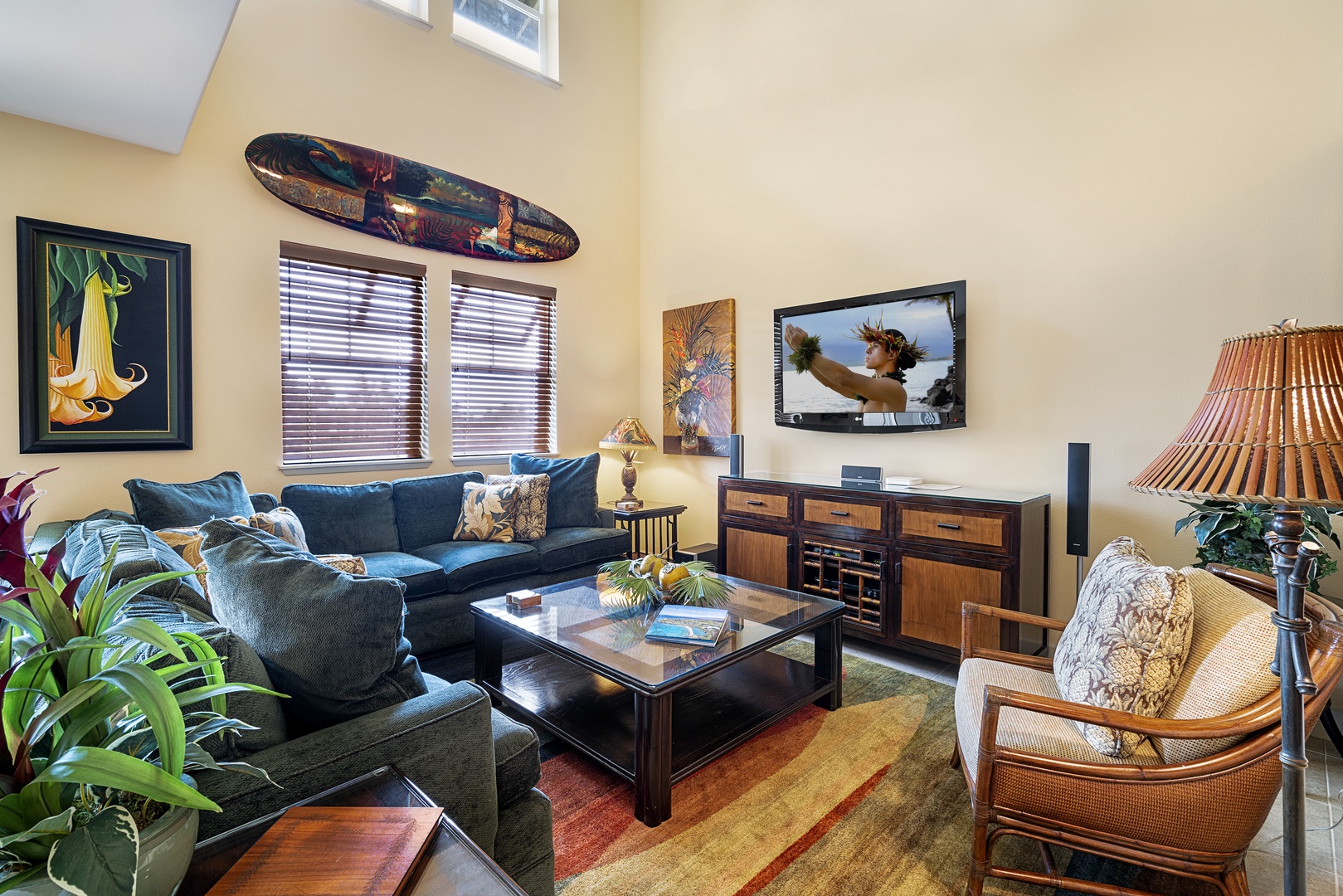 Waikoloa Vacation Rentals, Hali'i Kai at Waikoloa Beach Resort 9F - Beautifully appointed living room with Central A/C
