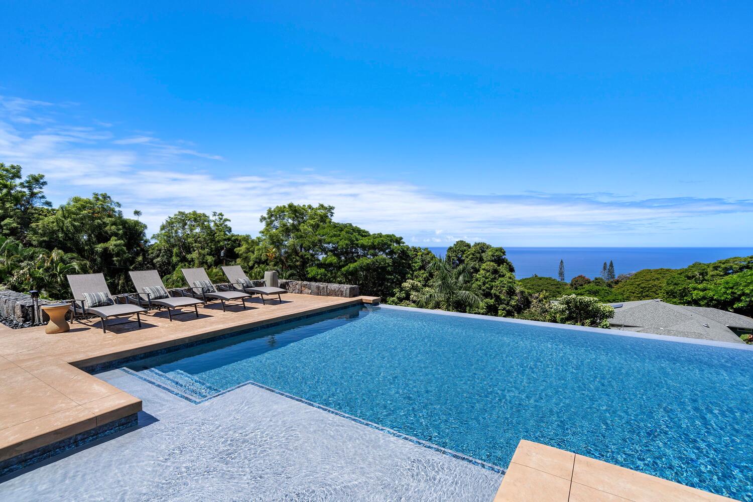 Kailua-Kona Vacation Rentals, Hale Joli - Panoramic view by the pool.