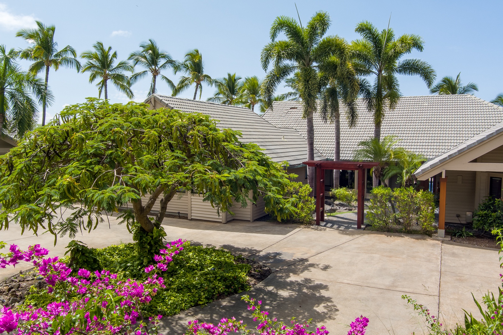 Kamuela Vacation Rentals, Olomana Hale at Kohala Ranch - Beautiful grounds