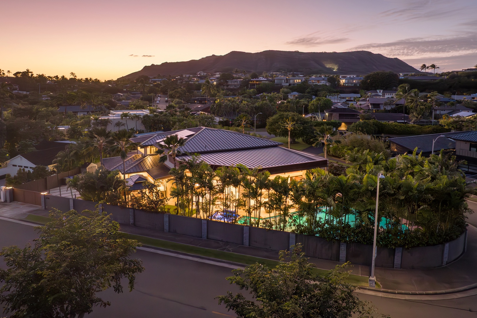 Honolulu Vacation Rentals, Kahala Grand Splendor - Twilight aerial view showcasing the Kahala Grand Splendor's beauty against the evening sky.