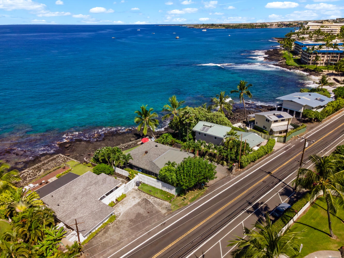Kailua Kona Vacation Rentals, Honl's Beach Hale (Big Island) - Coastal neighborhood view with Honl’s Beach just steps away.