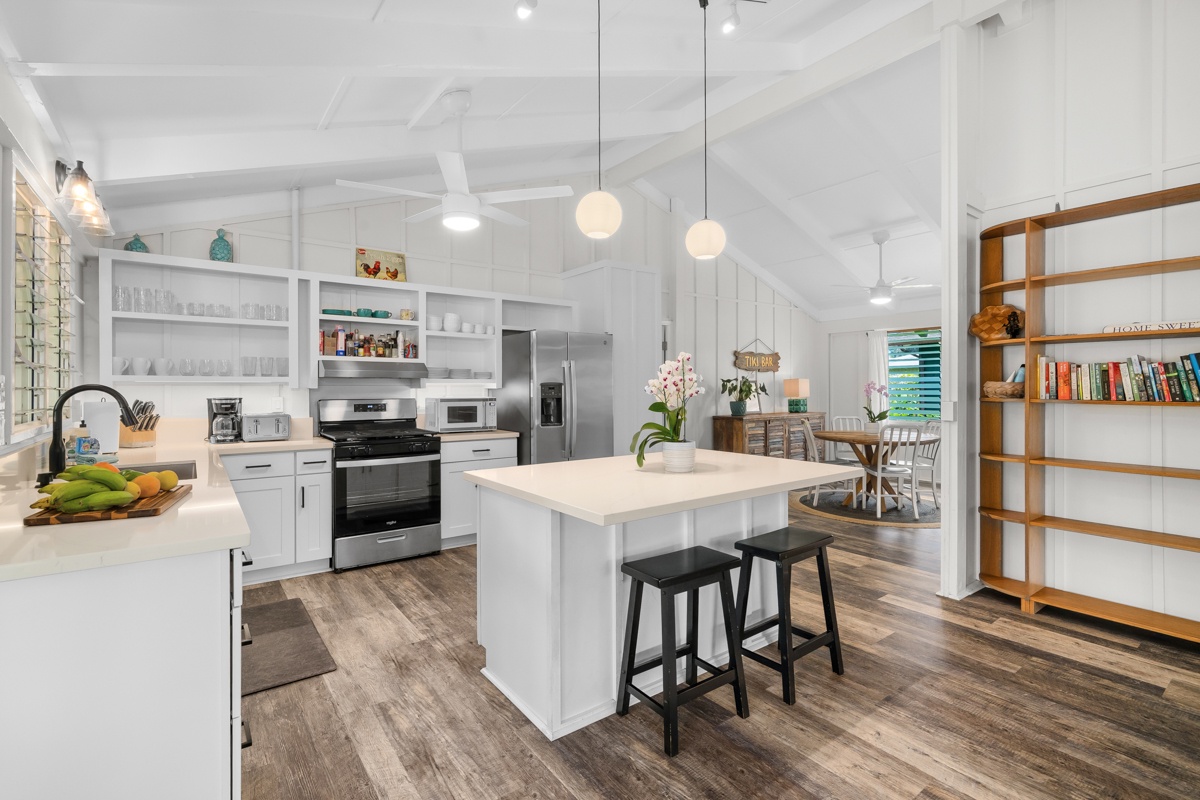 Hanalei Vacation Rentals, Hale Kanani (Kaua'i) TVNC 1342 - Open shelving and a proper range turn cooking into part of the day, not a chore.