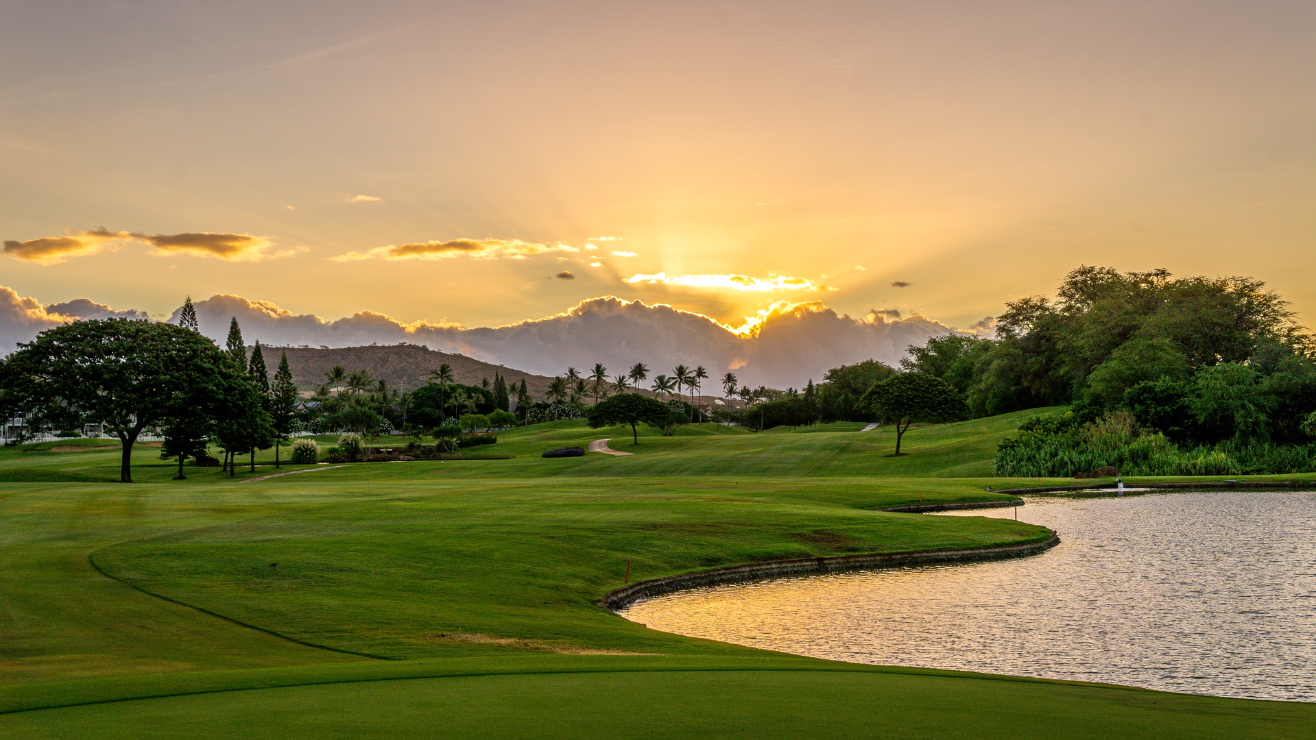Kapolei Vacation Rentals, Coconut Plantation 1078-1 - Sunsets over the golf course.