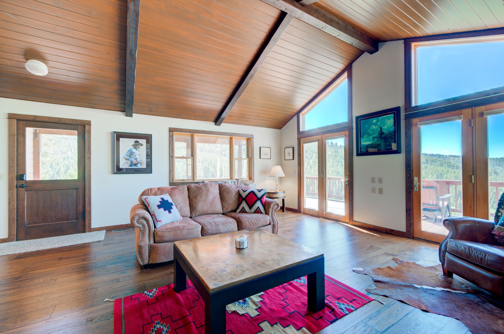 Bozeman Vacation Rentals, The Canyon Lookout - Floor to ceiling windows!