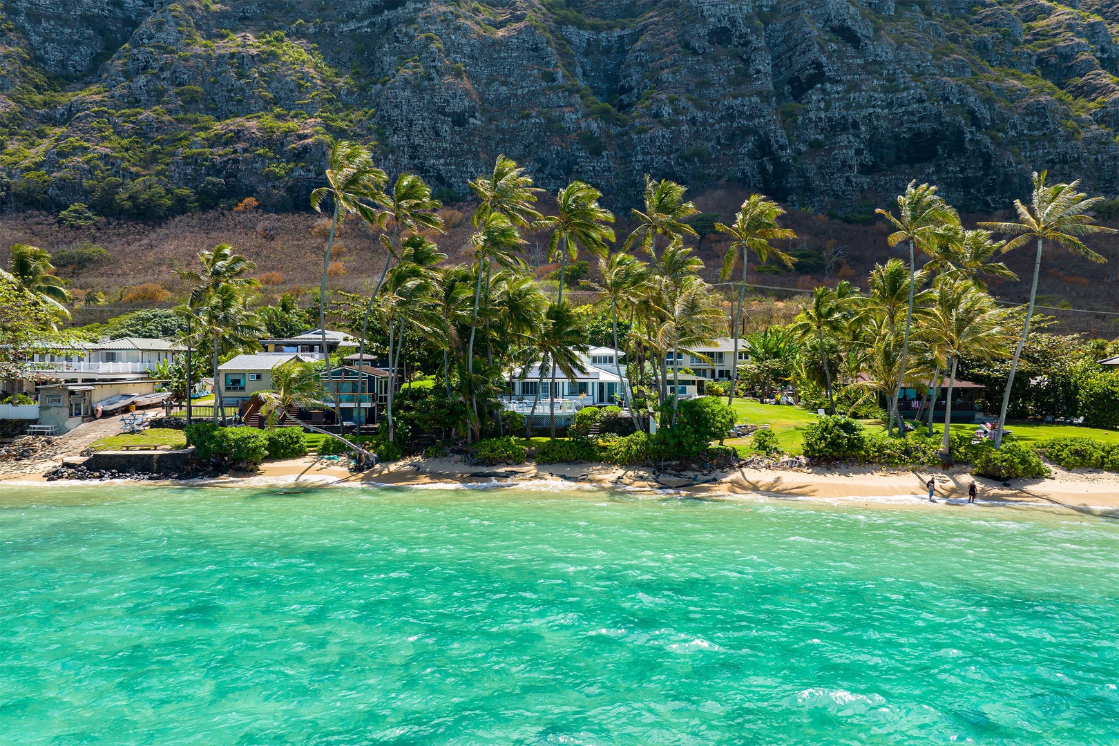 Waimanalo Vacation Rentals, Mana Kai at Waimanalo - Idyllic vacation home nestled in front of Hawaii's turquoise waters, offering a serene escape to paradise.
