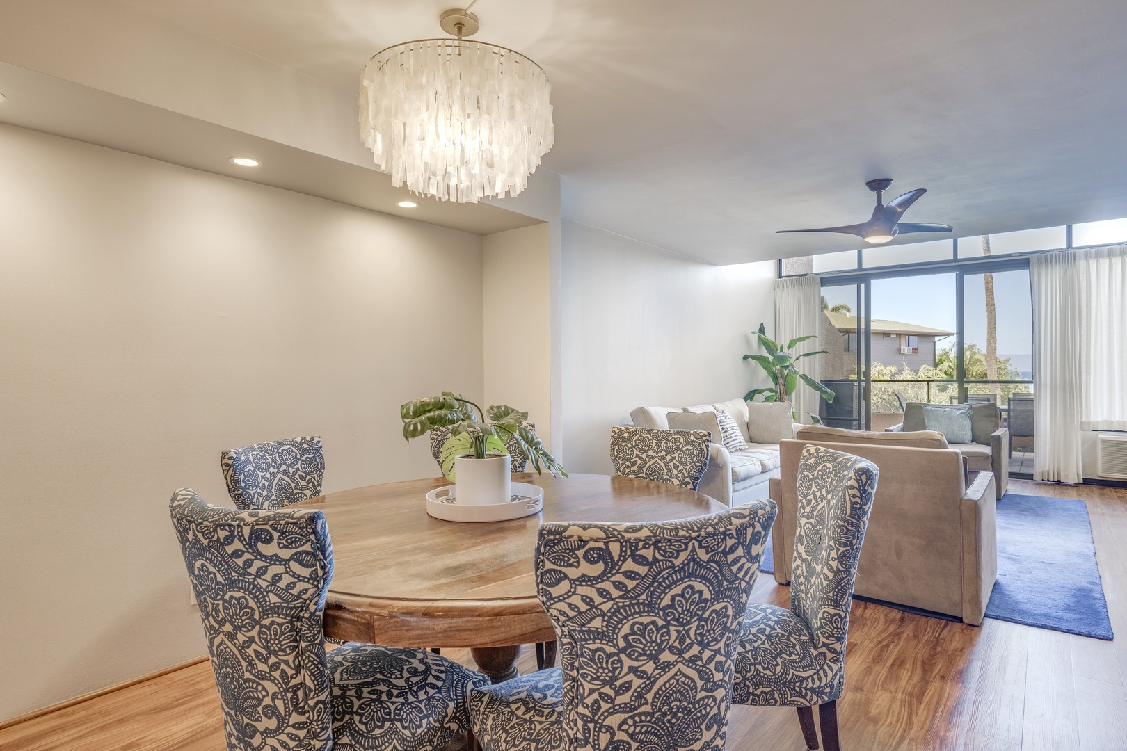 Lahaina Vacation Rentals, Kahana Villas E408 - The dining area is conveniently located between the living spaces.