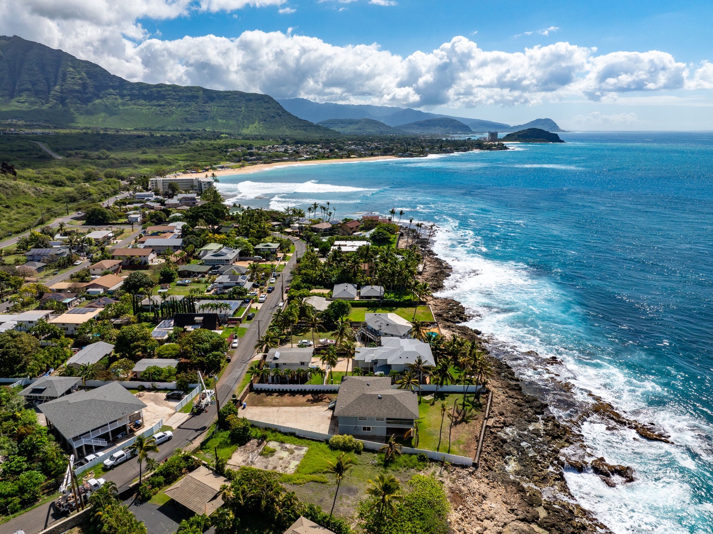 Waianae Vacation Rentals, Oceanfront Luxury Dream Estate - Dramatic coastline and blue waters frame your location along one of O?ahu’s most scenic stretches.