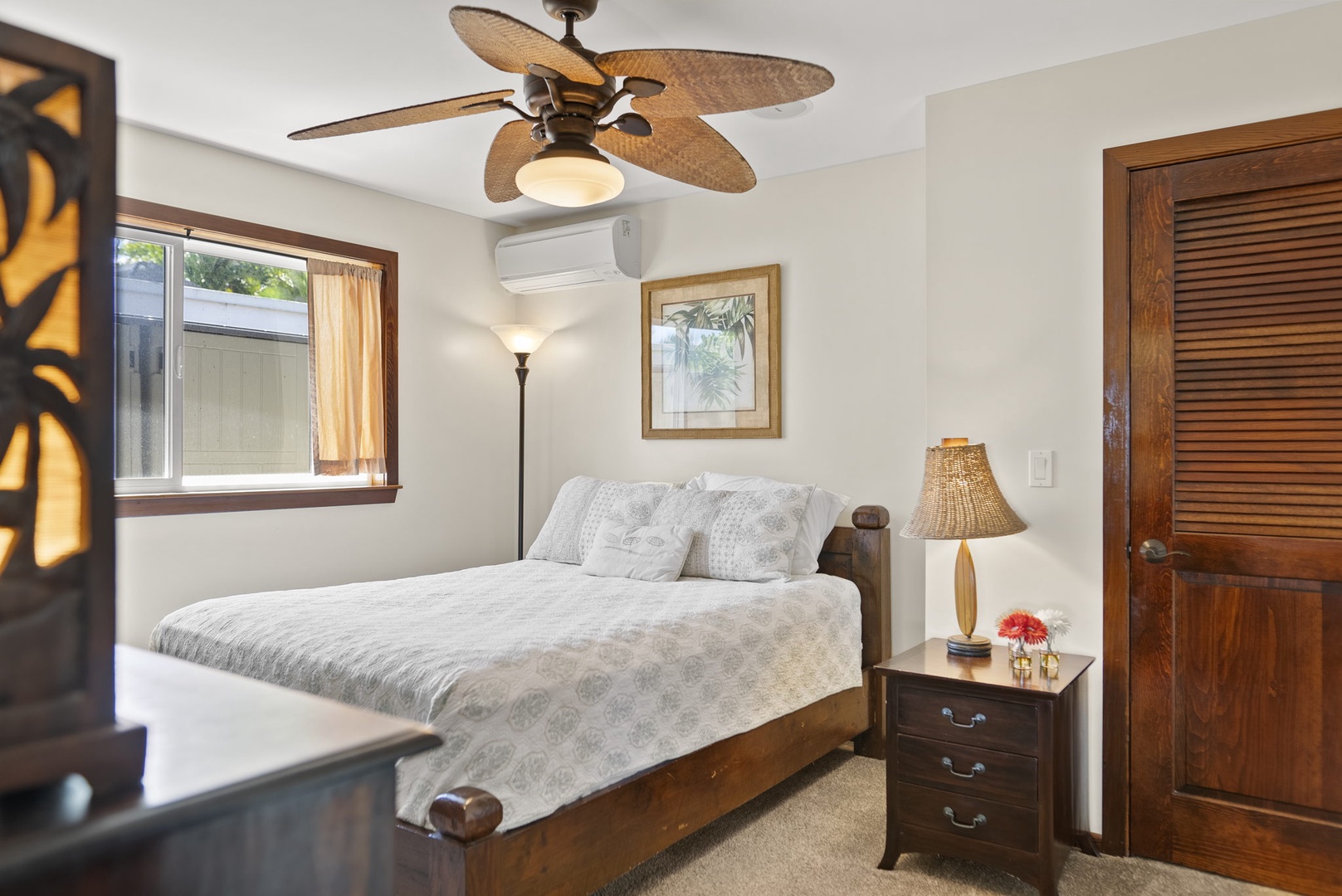 Waialua Vacation Rentals, Hale Oka Nunu - Guest Bedroom 2 has a queen bed