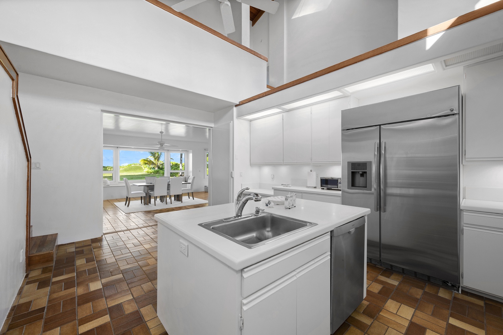 Kailua Vacation Rentals, Kailua Hale Kahakai - Chef up delicious eats with an ocean view