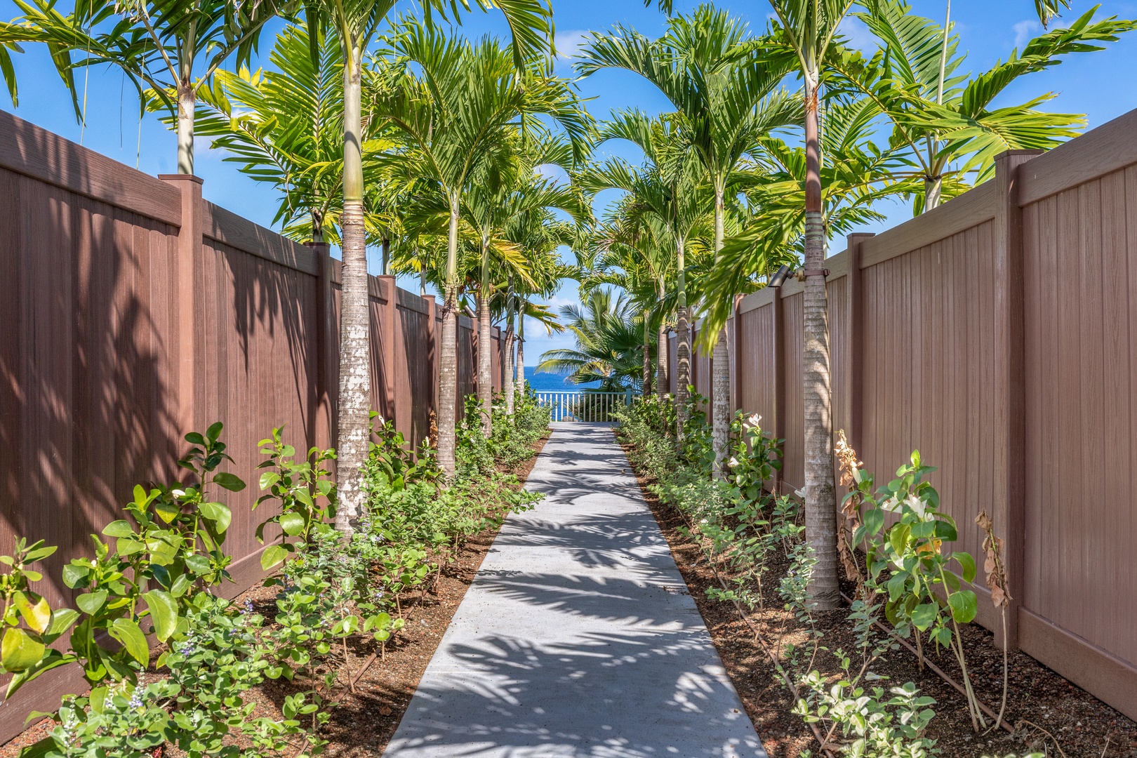 Kailua Kona Vacation Rentals, Pele's Last Resort (Holua Kai #29) - Path to the Community look-out