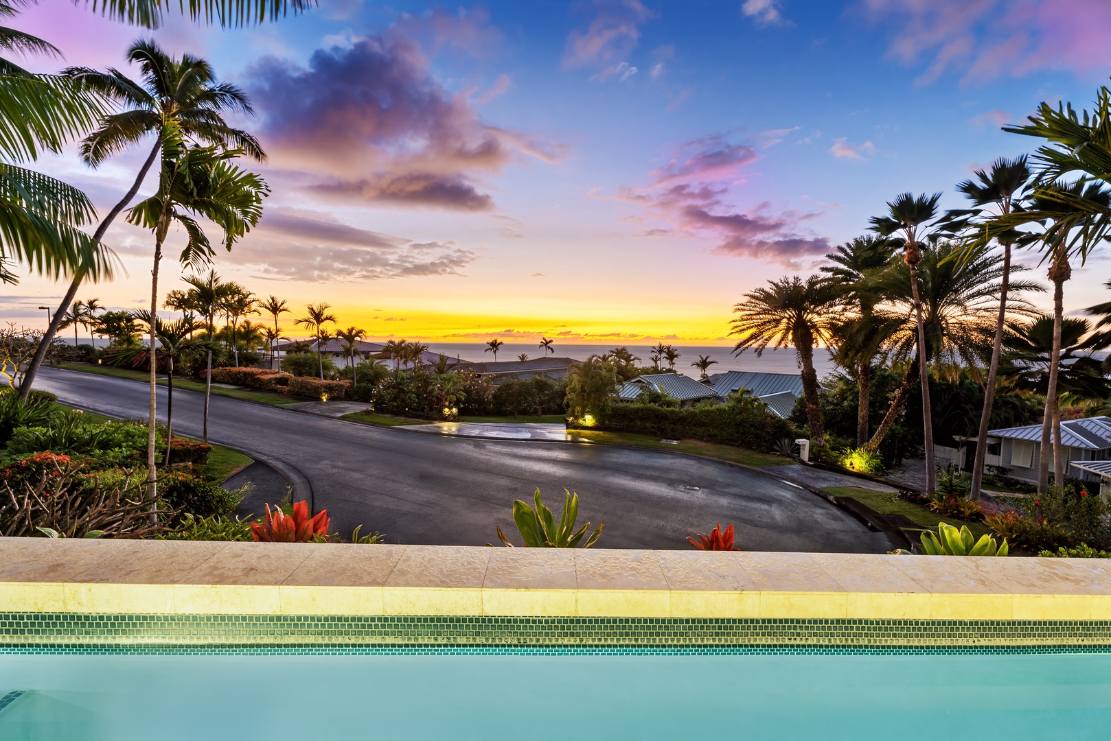 Kailua Kona Vacation Rentals, Ohana le'ale'a - The pool sparkles under the sky, offering beauty at any time of day.