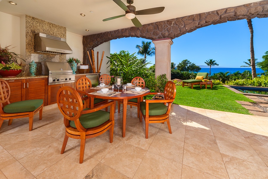 Wailea Vacation Rentals, Solara Luxe Pool Villa D101 at Wailea Beach Villas* - Private Grass Lawn and Garden for D101 Coco Palms Villa & Partial Ocean View