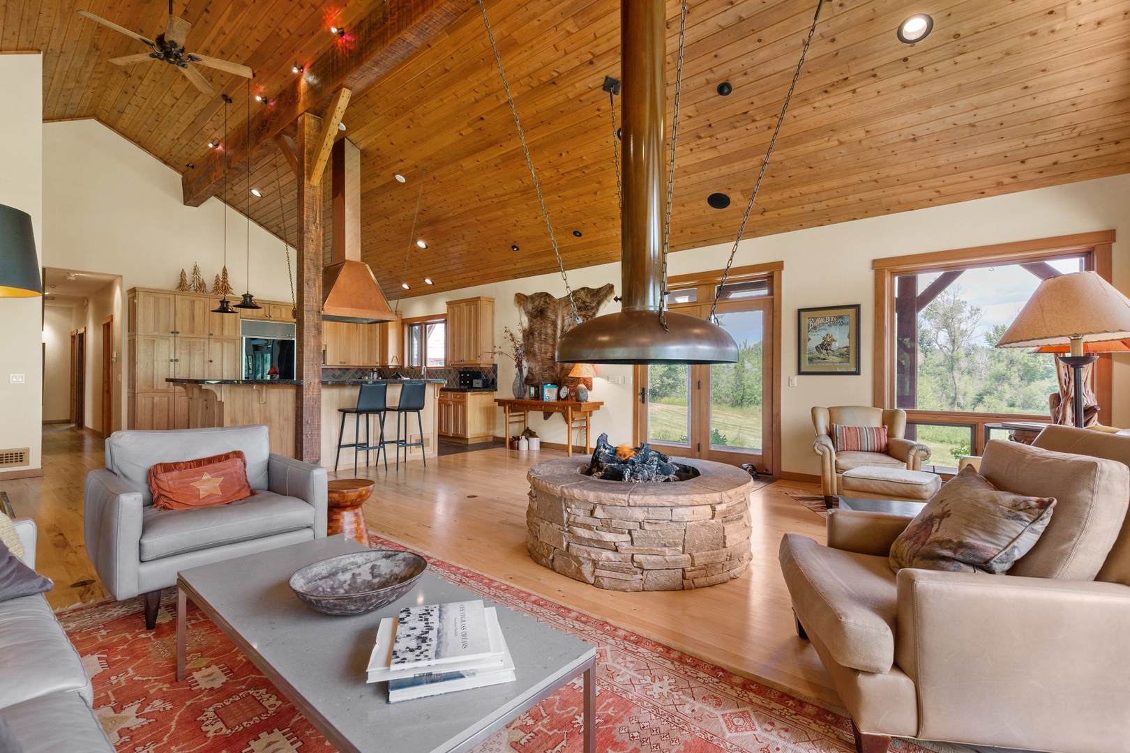 Bozeman Vacation Rentals, The Woodland Oasis - Unique architecture