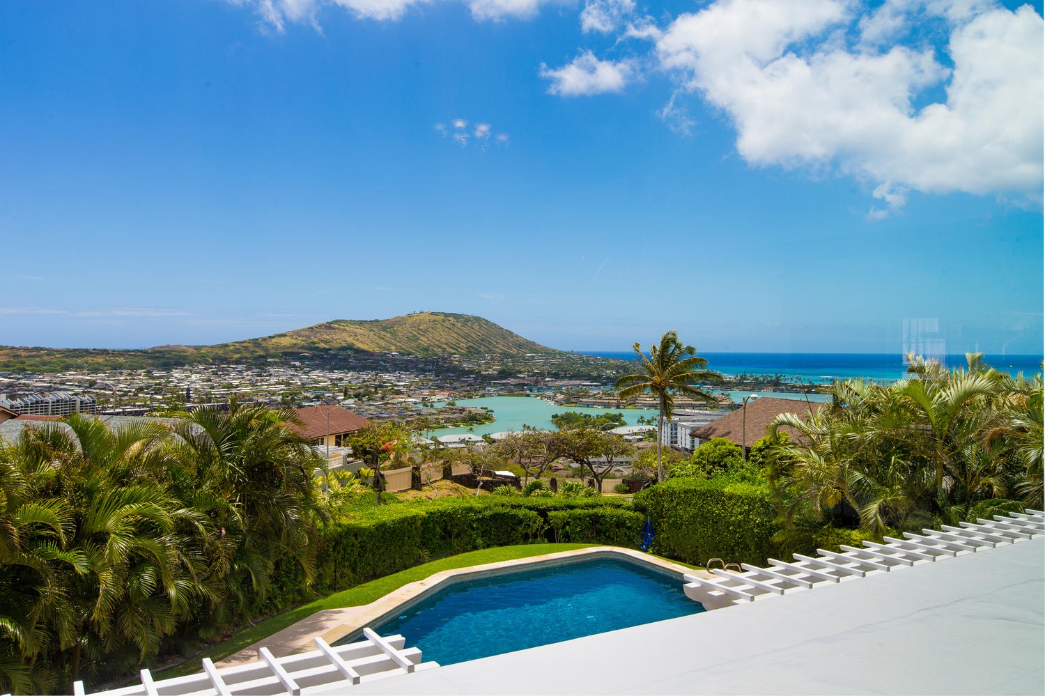 Honolulu Vacation Rentals, Mahina Kai - Breathtaking aerial perspective of the unit and its surroundings.