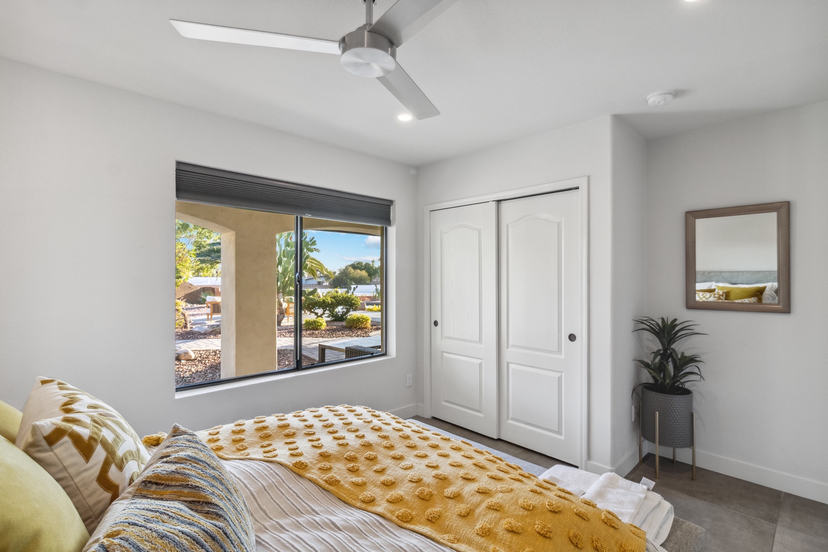 Phoenix Vacation Rentals, Majestic Mountain Views at Piestewa Peak Paradise - View on the outside patio