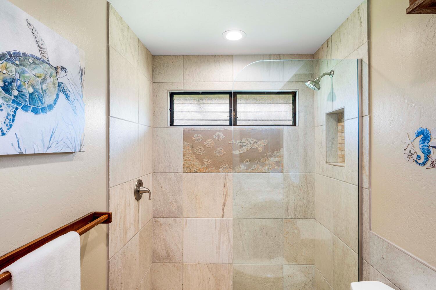 Kailua Kona Vacation Rentals, Kanaloa at Kona 3303 - The guest bath with tile accented shower.