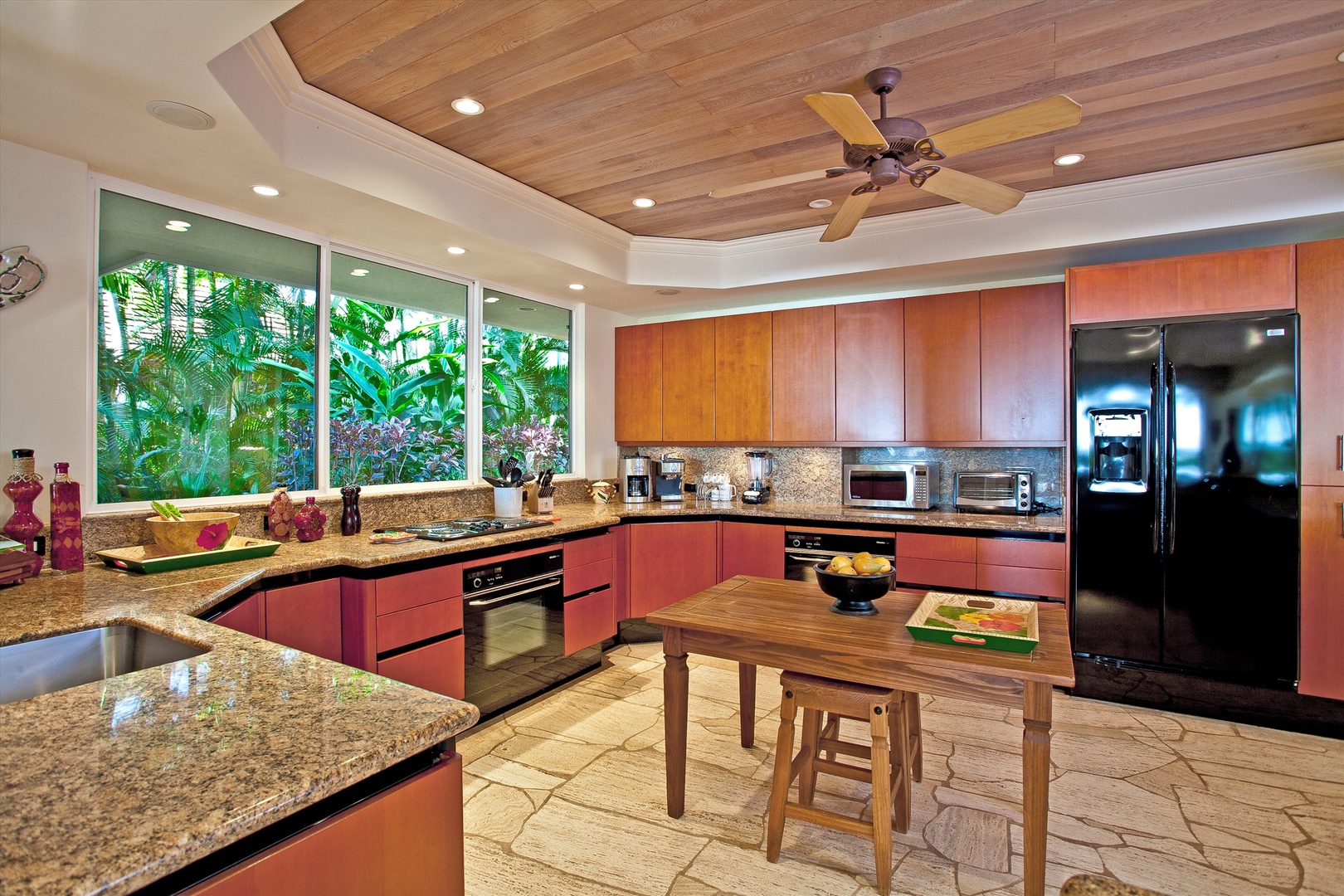 Kaanapali Vacation Rentals, Sea Shells Beach House on Ka`anapali Beach* - Fully Equipped Gourmet Kitchen