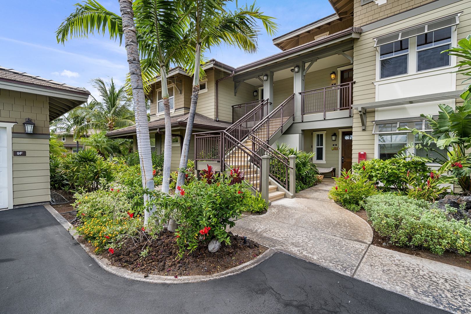 Waikoloa Vacation Rentals, Hali'i Kai at Waikoloa Beach Resort 9F - Stairs leading to the unit on the top floor