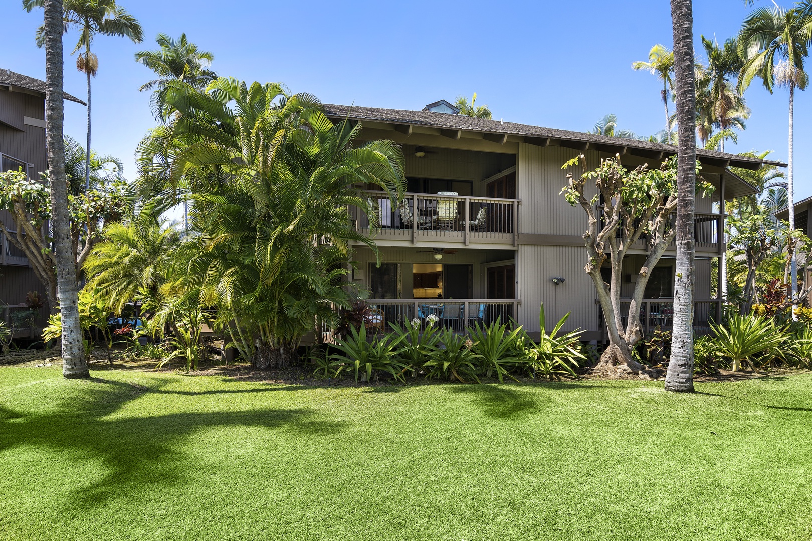 Kailua Kona Vacation Rentals, Kanaloa at Kona 1302 - Views looking back towards the condo on the ground floor