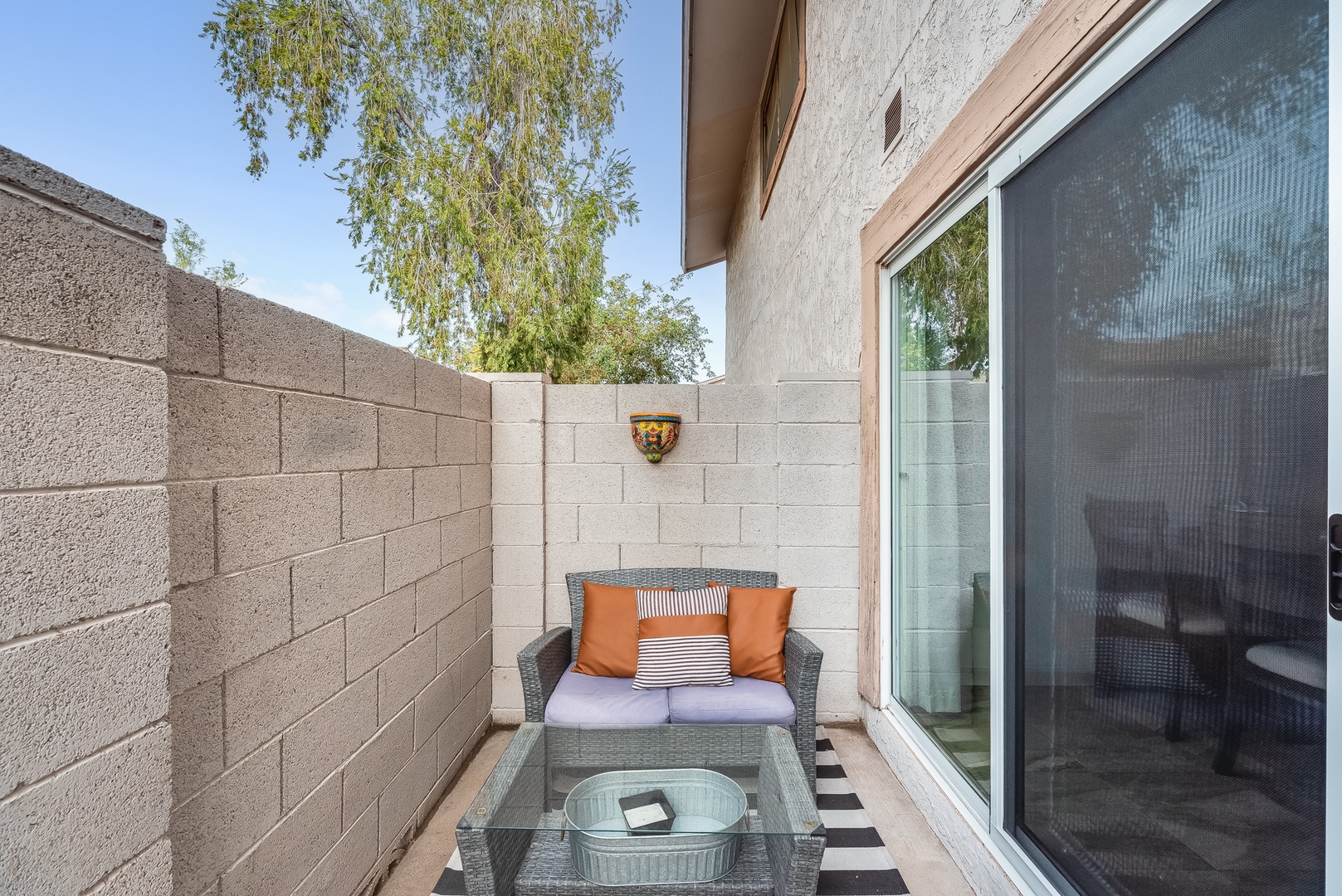 Scottsdale Vacation Rentals, Stay at the Roosevelt - Outside patio