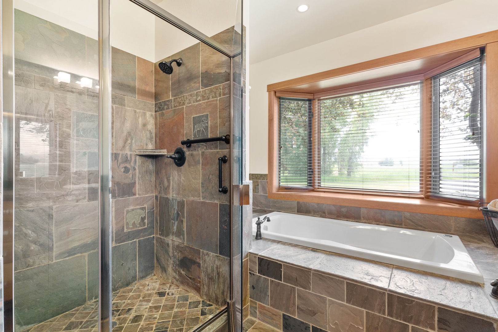 Bozeman Vacation Rentals, The Woodland Oasis - Jacuzzi plus shower combo