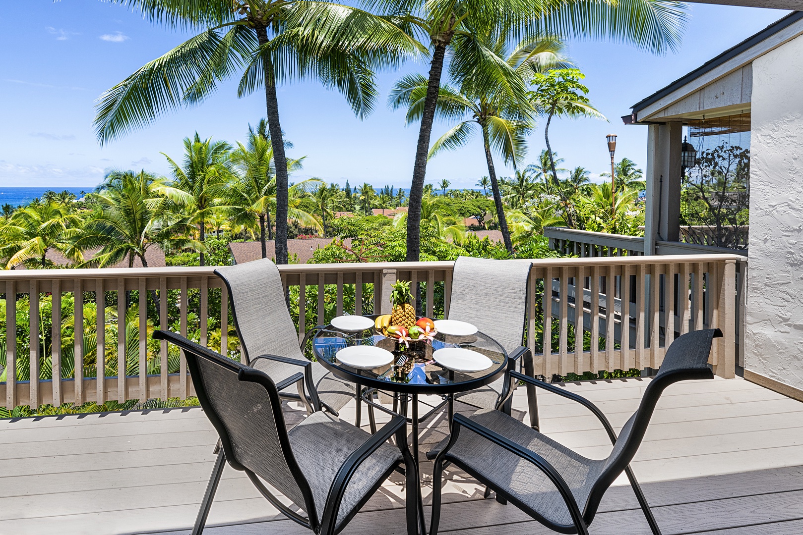 Kailua Kona Vacation Rentals, Keauhou Resort 113 - Enjoy dinner while listening to the waves!