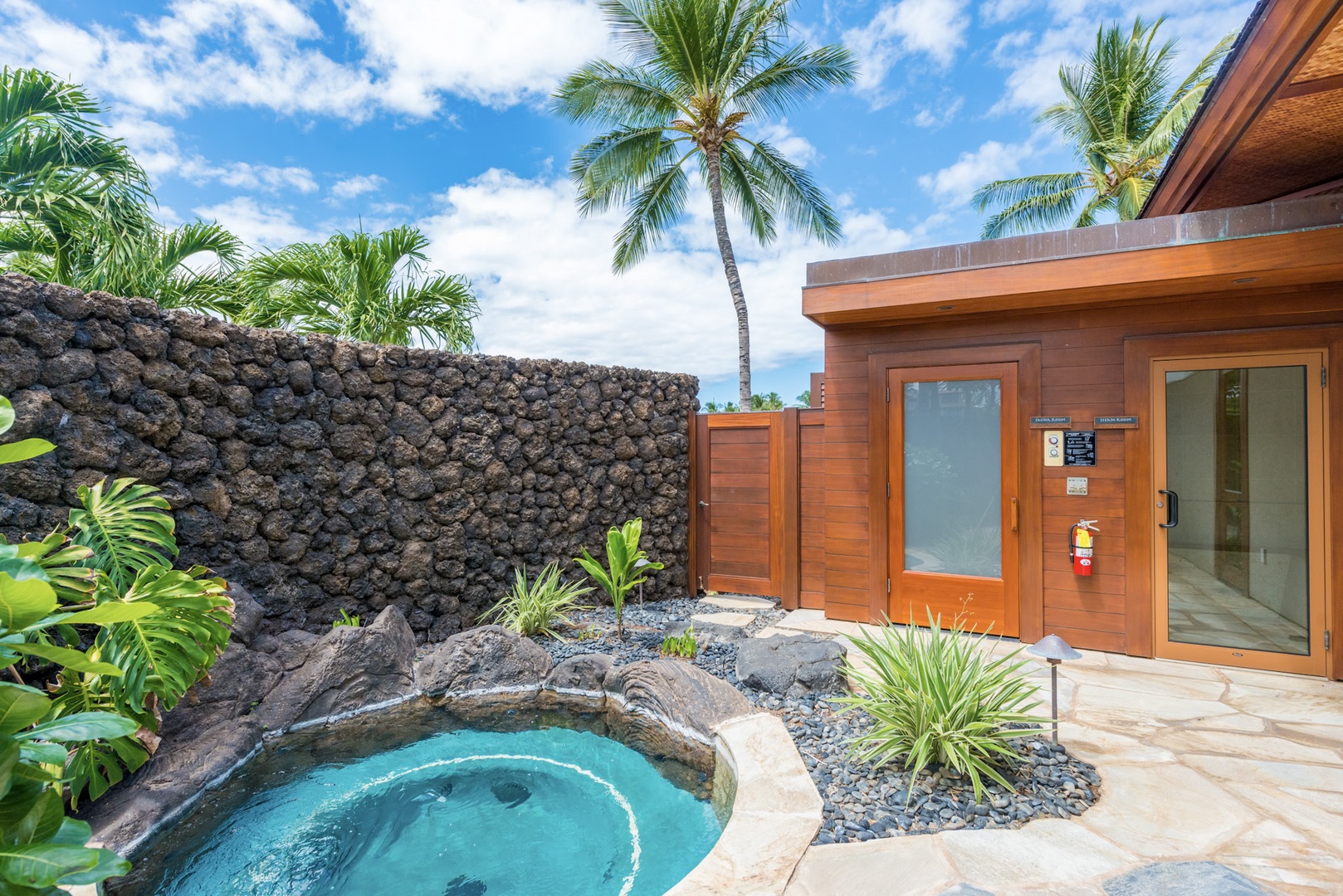 Kamuela Vacation Rentals, 3BD Na Hale 3 at Pauoa Beach Club at Mauna Lani Resort - Pauoa Beach Club Amenities Center offers a hot tub, sauna, and steam room