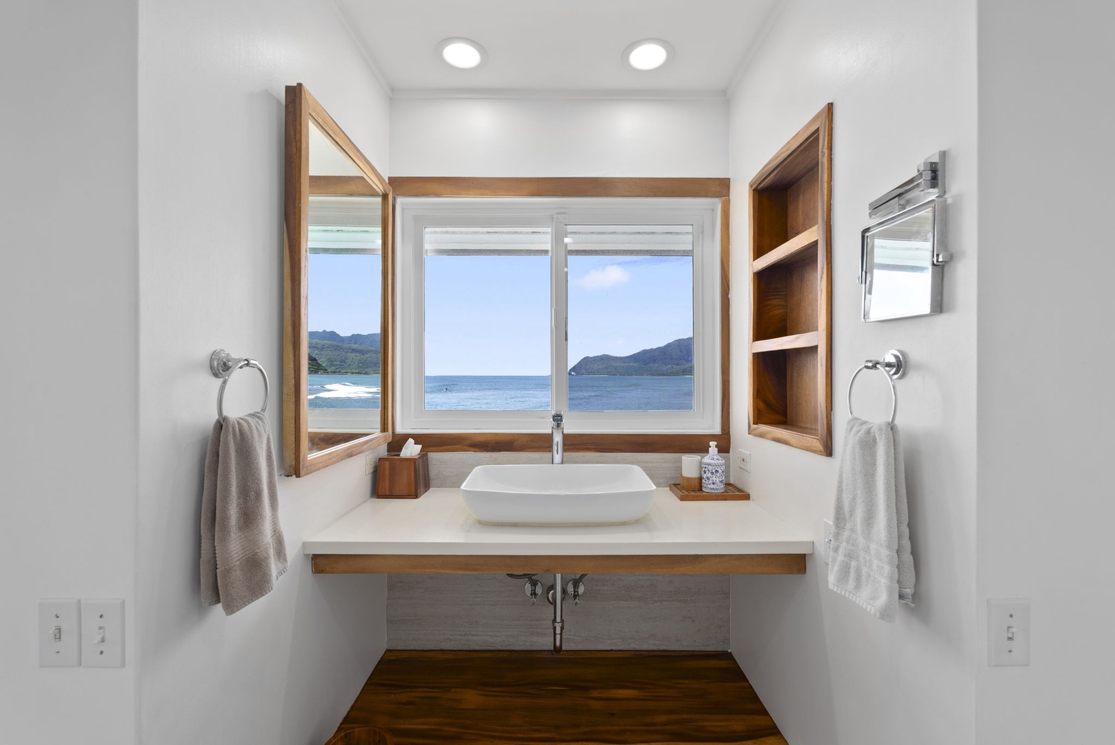Waianae Vacation Rentals, Ma'ili Blue - Wake up to breathtaking ocean views from your shared ensuite bathroom, where coastal luxury meets modern comfort for the perfect seaside retreat.