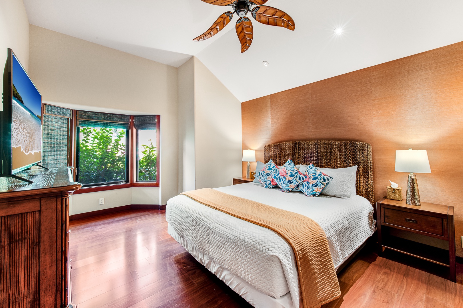 Kamuela Vacation Rentals, Olomana Hale at Kohala Ranch - Second Guest bedroom has a king bed