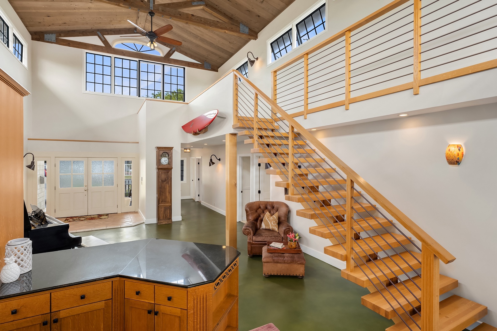 Honolulu Vacation Rentals, Kahala Seaside - Stairs to upstairs loft sitting area