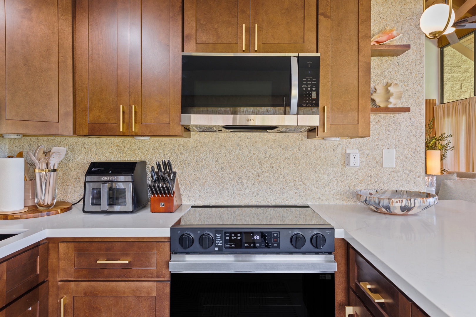 Kailua Kona Vacation Rentals, Keauhou Kai C301 - Real cooking fits here, full range and counter space for the whole prep.