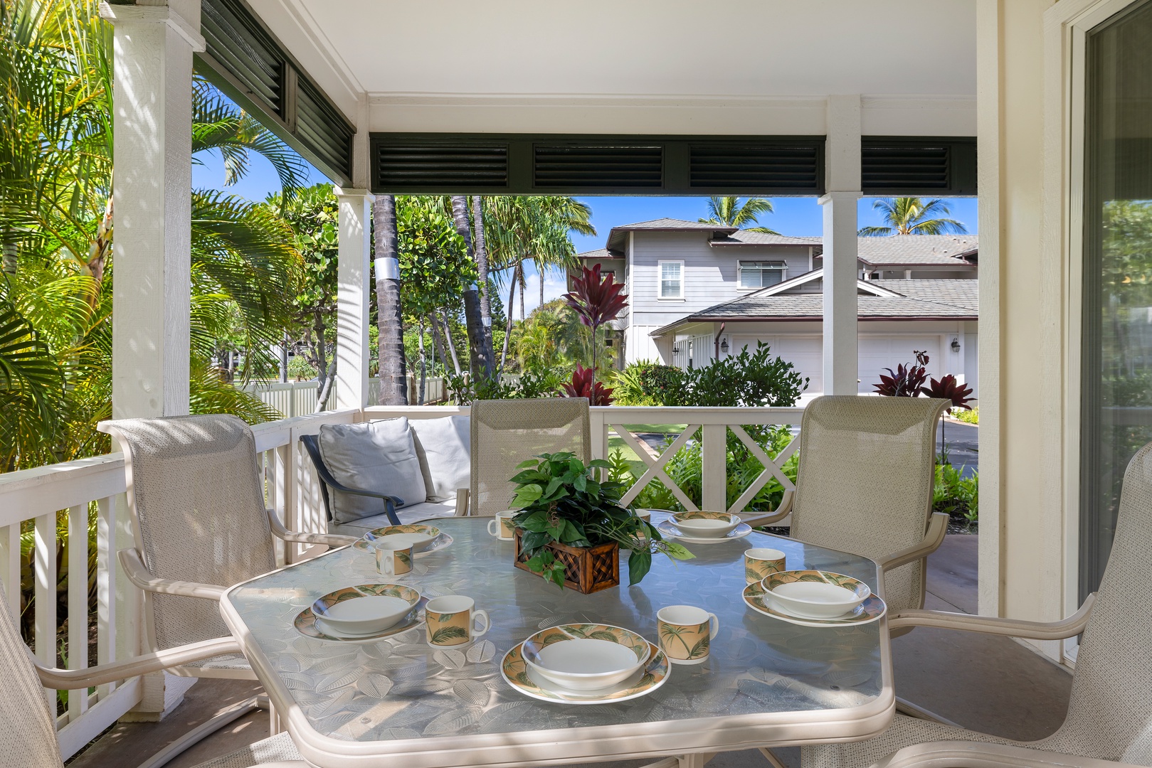 Kapolei Vacation Rentals, Coconut Plantation 1078-3 - Alternate view of the patio.