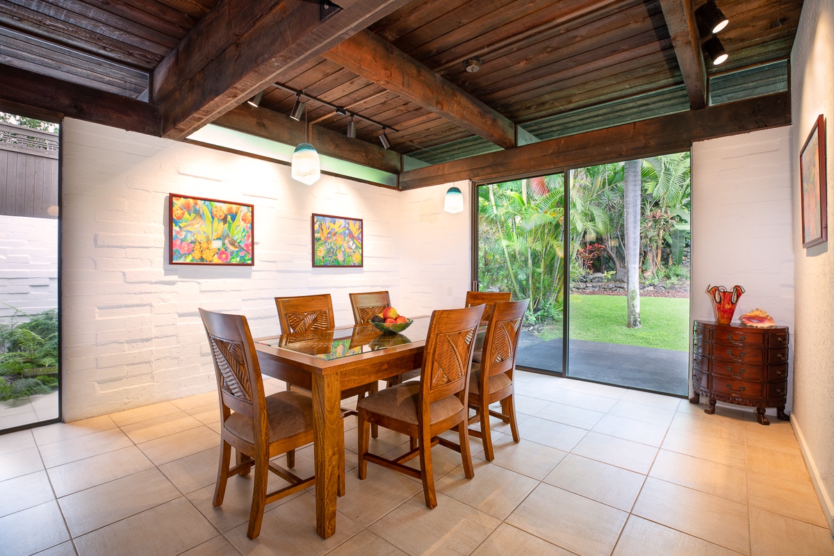 Kailua Kona Vacation Rentals, Ono Oasis - Dining Room Seating