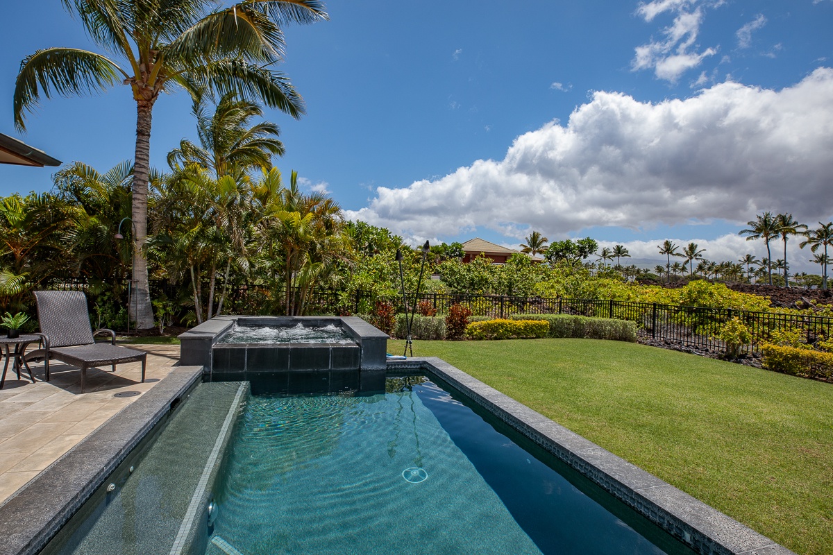 Kamuela Vacation Rentals, Laule'a at the Mauna Lani Resort #11 - Spa poll with scenic lush green backdrop