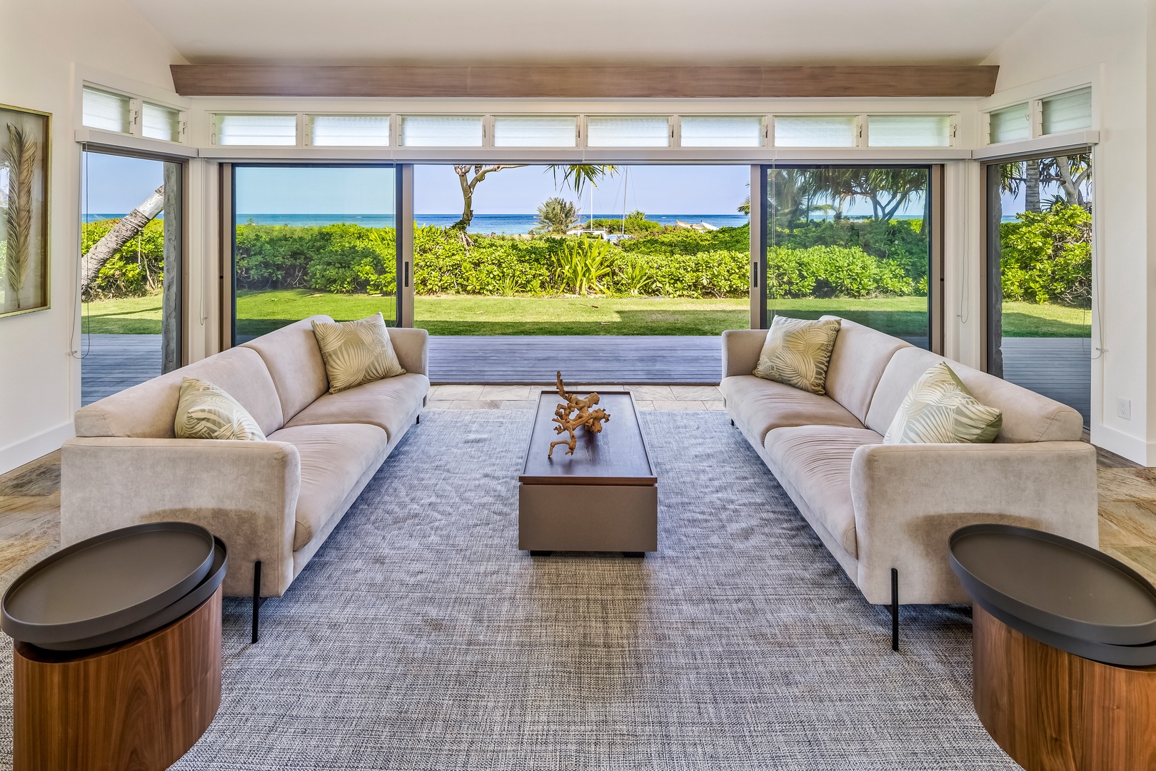 Kailua Vacation Rentals, Na Makana Villa - Easily transition between indoor and outdoor living thanks to the large, glass sliding doors to the back yard