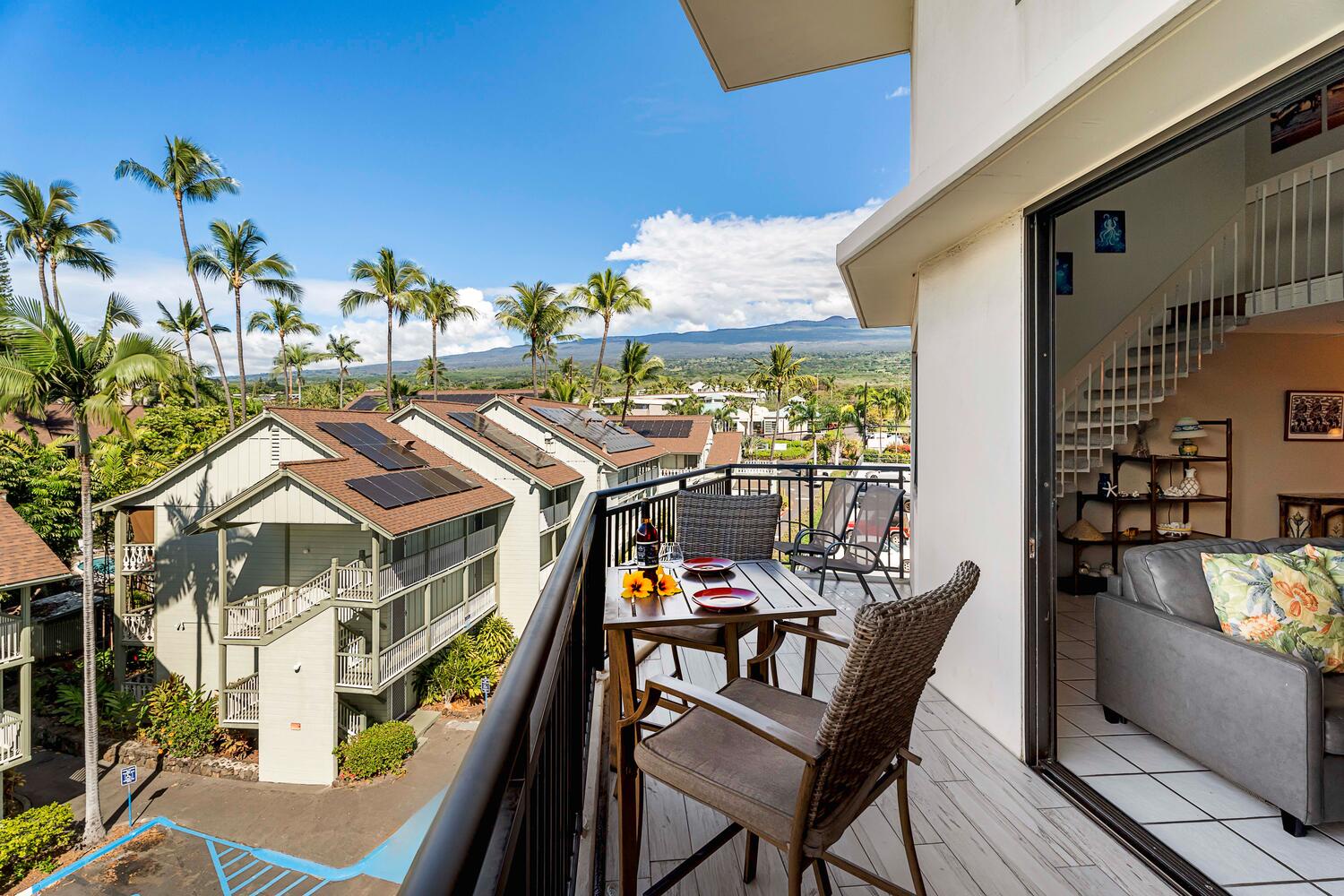 Kailua Kona Vacation Rentals, Kona Alii 512 - Morning chitchats or nightly cheers can happen here.