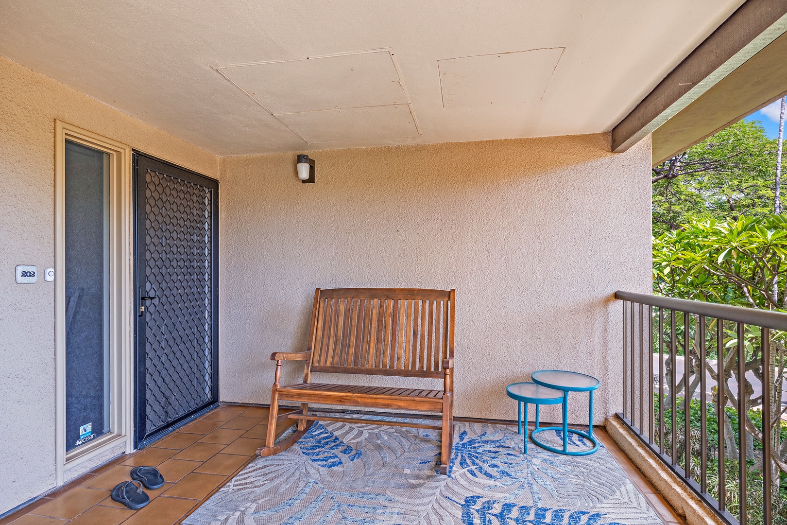 Lahaina Vacation Rentals, Kaanapali Royal Q-202 - A cozy spot to read a book and relax.