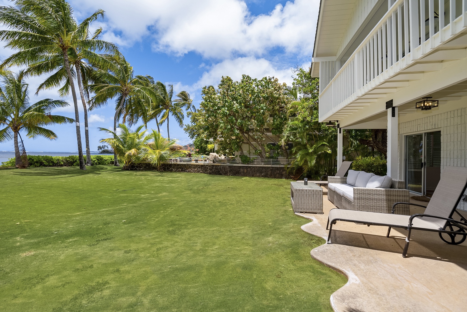 Honolulu Beachfront Retreat