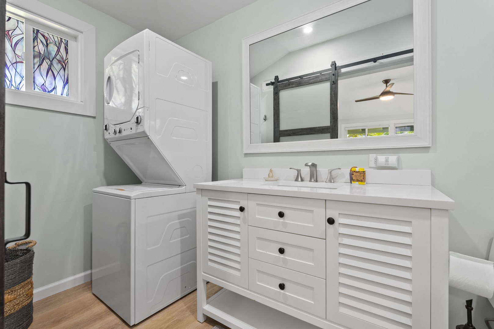 Kailua Vacation Rentals, Hale Alapi'i Lanikai Getaway - This efficiently designed space combines a full-sized washer and dryer with a spacious bathroom vanity.