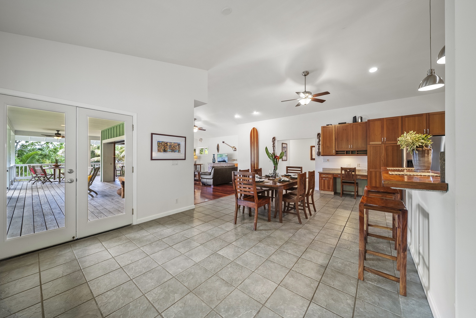 Haleiwa Vacation Rentals, North Shore Tropical Hale - Bright great room with open floor plan — wood floors, high ceilings, and direct lanai access.