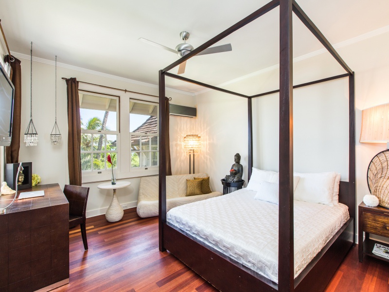 Honolulu Vacation Rentals, Seaside Hideaway* - 2nd Guest Bedroom