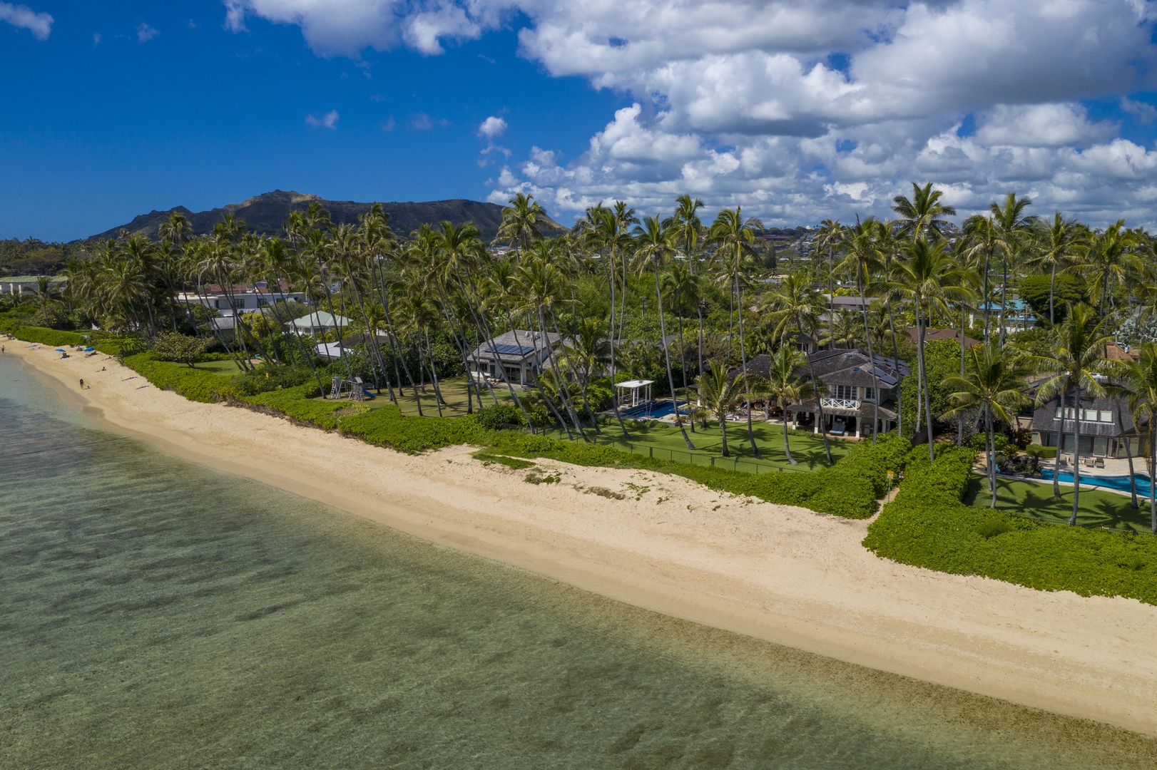 Honolulu Vacation Rentals, Kahala Beachside Estate - Beach fronting the property